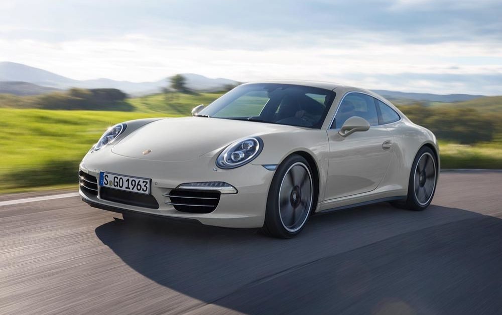 porsche rent in dubai