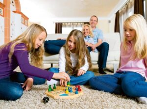 Friendship in Midlife: Rediscovering Community After Major Life Shifts