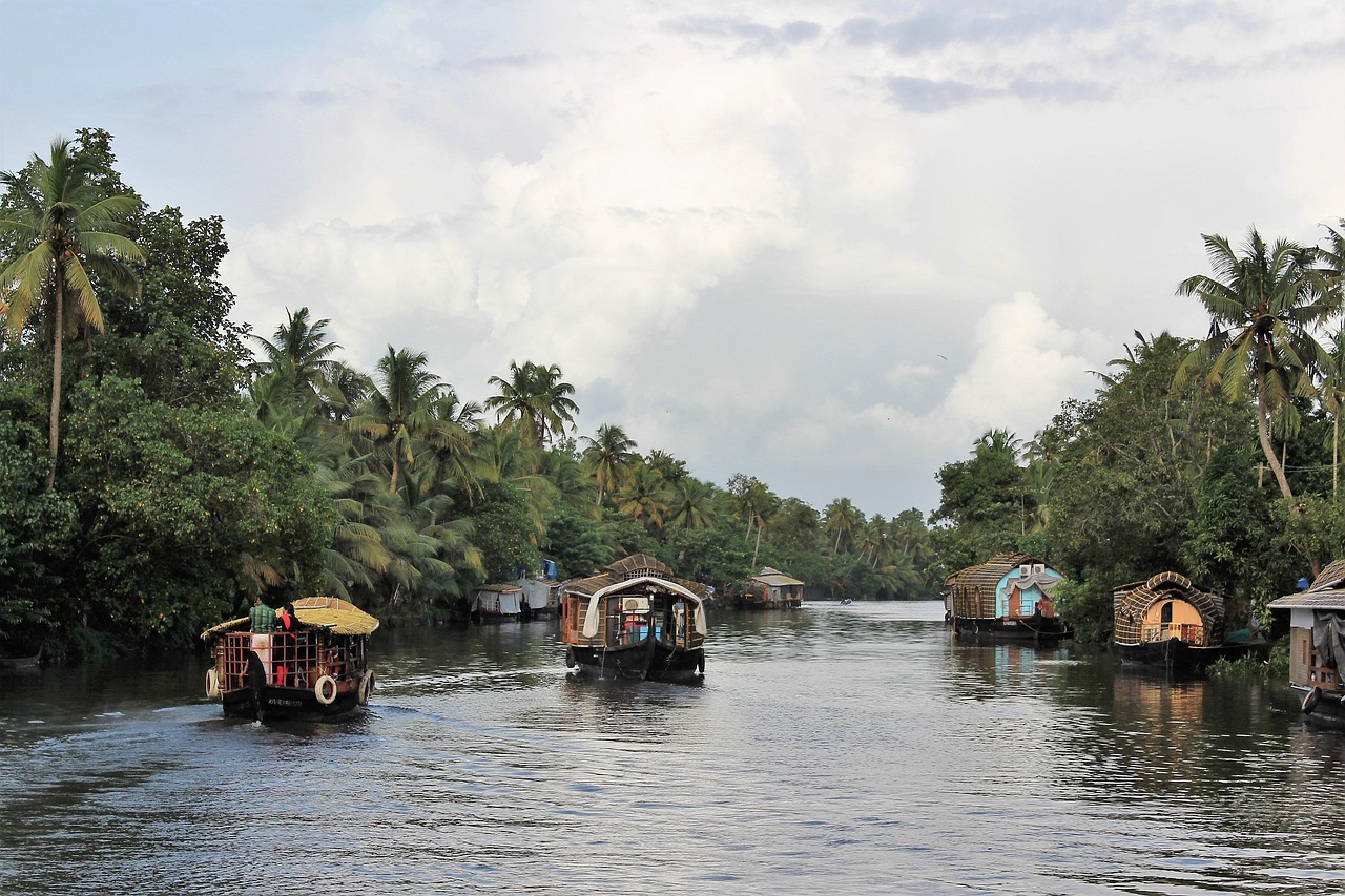 kerala backwater packages