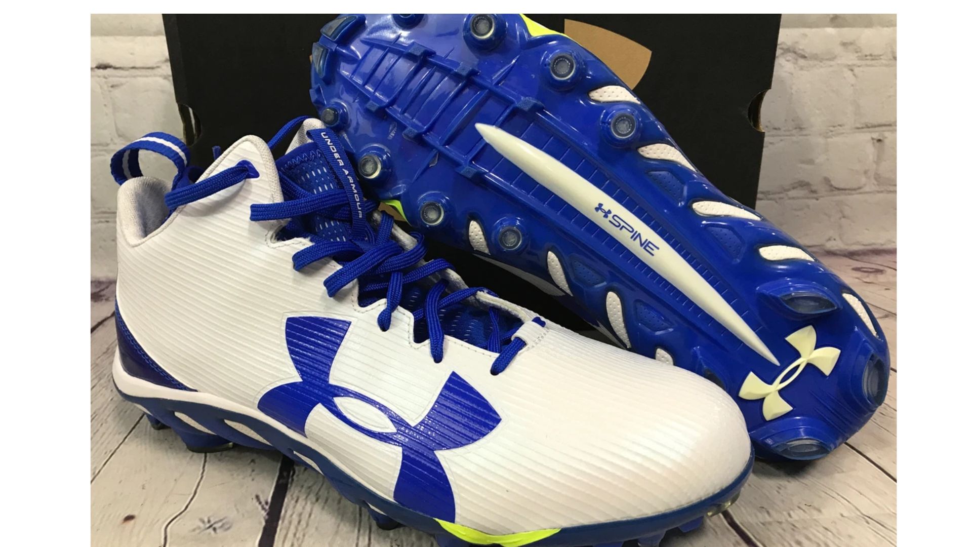 mens soccer cleats