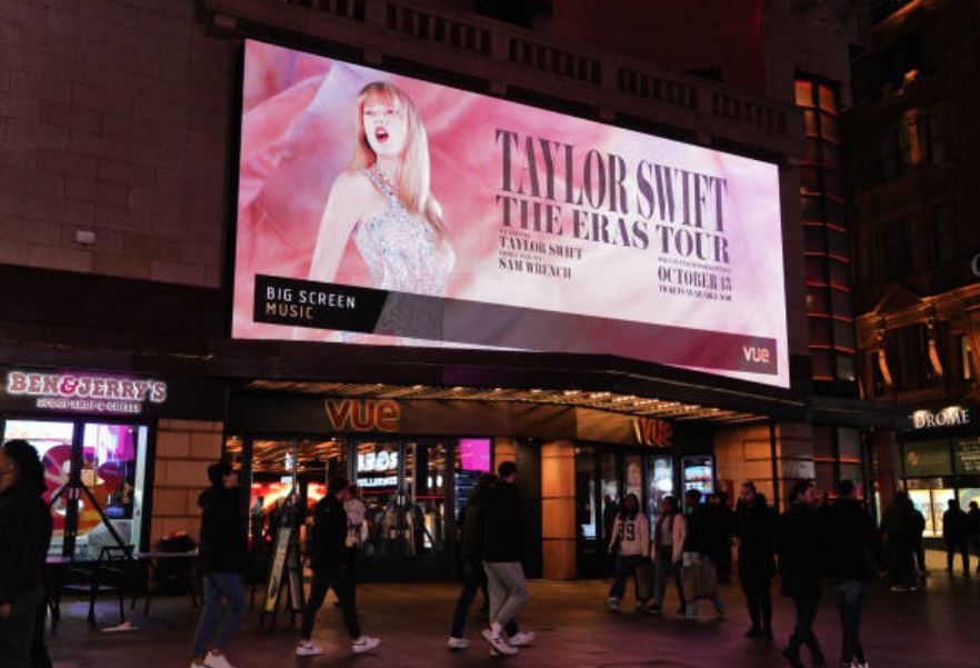 taylor swift outfits