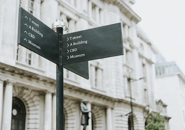 wayfinding signs