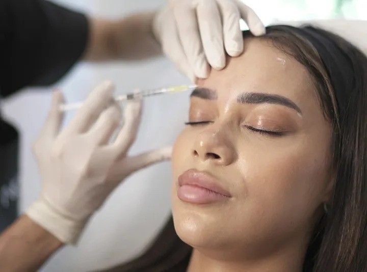 Best Plastic Surgeons in Dubai for Botox in Sensitive Facial Areas